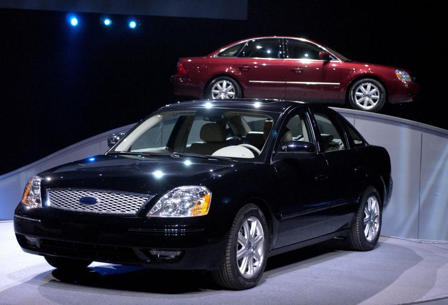  Ford Five Hundred 2005 года  (фото 10 из 99)